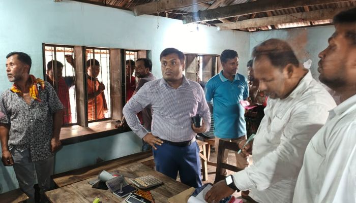 শিয়ালমারি হাটের ইজারাদারকে ১৫ হাজার টাকা জরিমানা