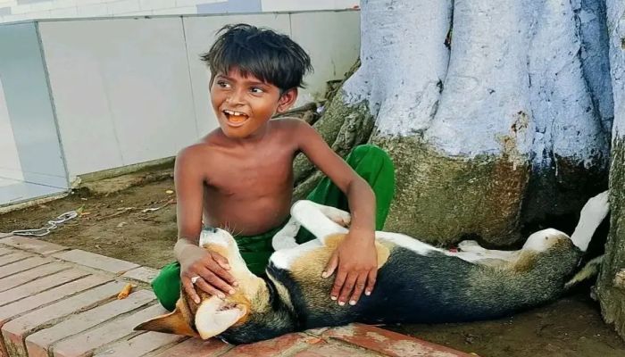 বাগেরহাটে খাঞ্জেলি দিঘির কুমিরের থাবায় প্রাণ গেল ফাতিমার
