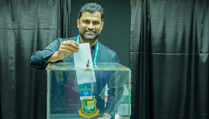 বিনা প্রতিদ্বন্দ্বিতায় বিসিবির নতুন সভাপতি হলেন তামিম
