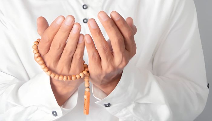 যে পাঁচ বিপদ থেকে আল্লাহর আশ্রয় চাওয়া উচিত