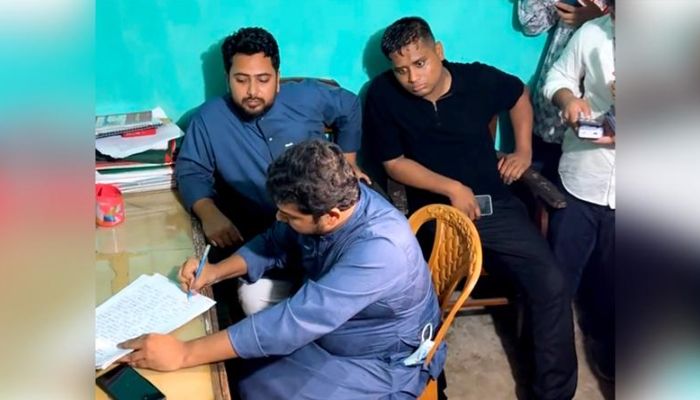 এনসিপি নেতাদের ওপর হামলার ঘটনায় ১১ নাম উল্লেখসহ ১০০ জনের বিরুদ্ধে মামলা