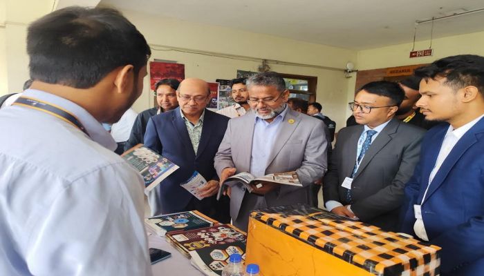 ‘ক্যাম্পাস টু কর্পোরেট’ প্রতিপাদ্যে ইস্টার্ন ইউনিভার্সিটিতে স্কিল অ্যান্ড এমপ্লয়েবিলিটি সামিট অনুষ্ঠিত