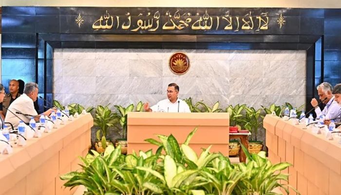 সরকার-ব্যবসায়ীদের সমন্বিত প্রচেষ্টায় অর্থনীতিতে ইতিবাচক পরিবর্তন সম্ভব: প্রধানমন্ত্রী