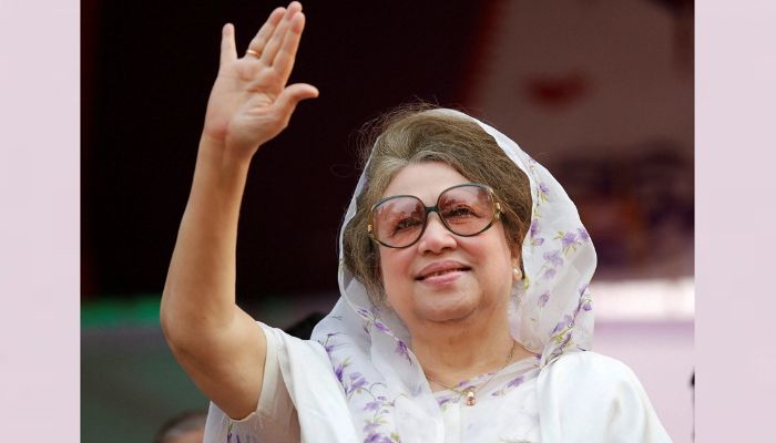 গৃহবধূ থেকে আপসহীন নেত্রী বেগম খালেদা জিয়া
