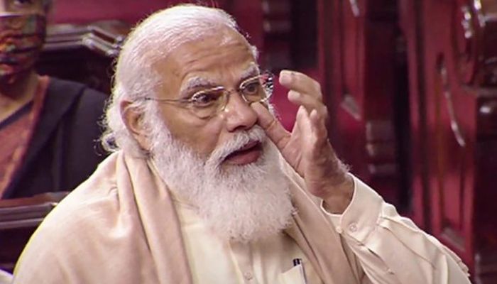 গালাগালির অভিযোগ তুলে গভীর রাতে হঠাৎ মোদির ভিডিও বার্তা