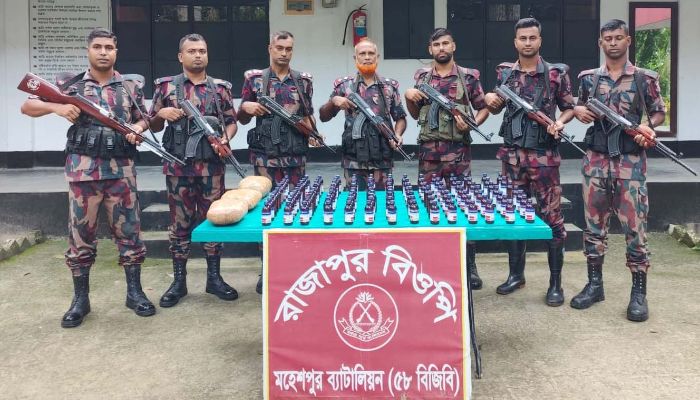 জীবননগর সীমান্তে বিজিবির অভিযান, ভারতীয় সিরাপ ও গাঁজা জব্দ