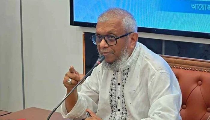 বিনা খরচে ১০ হাজার কর্মীকে মালয়েশিয়া পাঠাবে সরকার: প্রবাসীকল্যাণ মন্ত্রী
