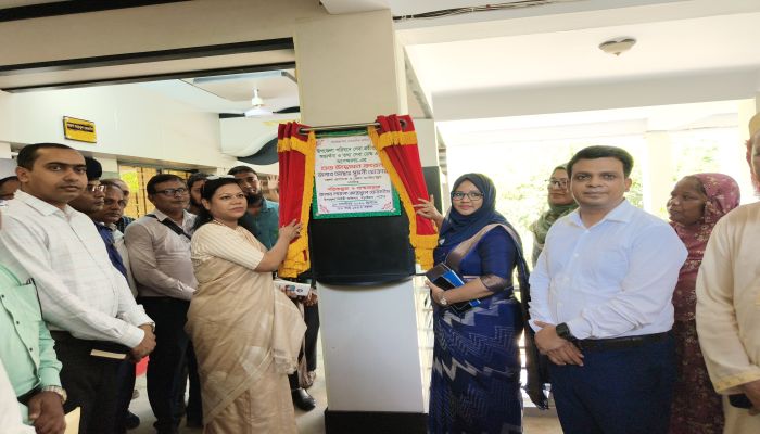 বড়াইগ্রামে জিপিএ-৫ প্রাপ্ত ১৭৬ কৃতি শিক্ষার্থীকে জেলা প্রশাসকের সংবর্ধনা