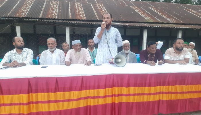 মতলব উত্তরে চেয়ারম্যান প্রার্থী আবু বকর সিদ্দিকের উঠান বৈঠক অনুষ্ঠিত