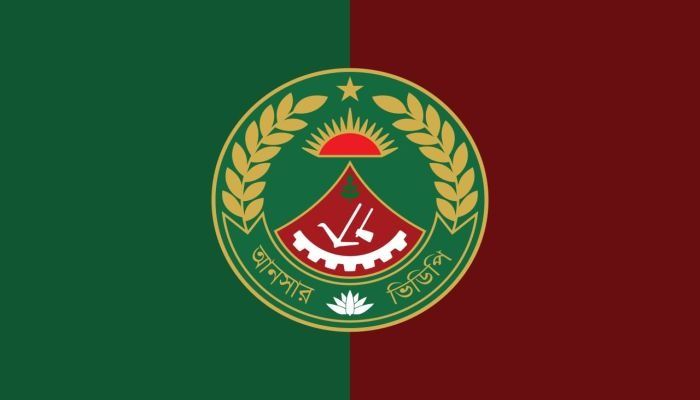 শাহজালাল বিমানবন্দরে অনাকাঙ্ক্ষিত পরিস্থিতি, আনসার সদস্যদের দায়িত্বশীল ভূমিকায় নিয়ন্ত্রণ