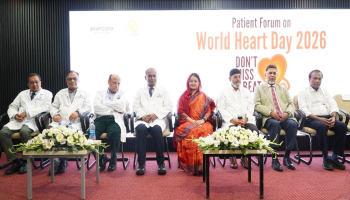 হৃদরোগ সচেতনতায় পেশেন্ট ফোরাম আয়োজন করেছে এভারকেয়ার হসপিটাল ঢাকা
