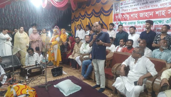 মতলব উত্তরে শাহসুফী শাহজাহান শাহ্ সাদুল্লাপুরী এর ৩দিন ব্যাপী ৮ম ওফাত দিবস সম্পন্ন