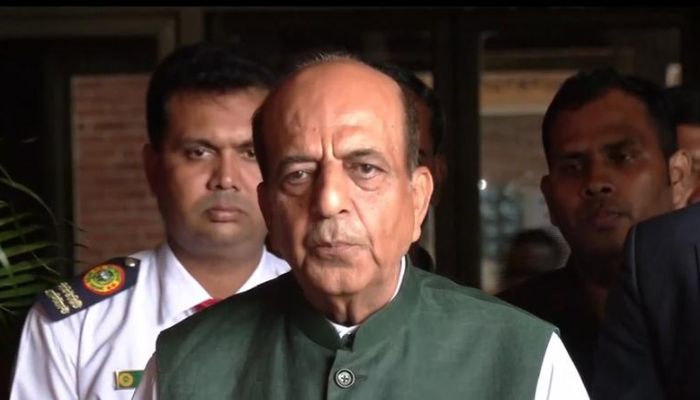 দুই দেশের জনগণের স্বার্থের কথা বিবেচনা করে ভারত সফরে যাবেন তারেক রহমান : দীনেশ ত্রিবেদী