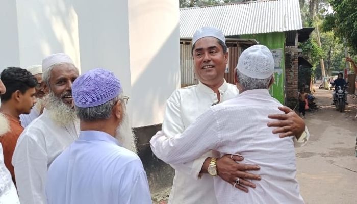 জনপ্রিয়তার শীর্ষে নোয়াখালী পৌর মেয়র সম্ভাব্য প্রার্থী আলহাজ্ব মো. হারুন অর রশিদ