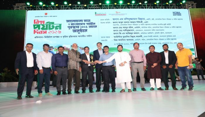 ফ্যান্টাসি কিংডম কমপ্লেক্স পেল “বছরের সেরা অ্যামিউজমেন্ট পার্ক” বিভাগে বাংলাদেশ ট্যুরিজম অ্যাওয়ার্ড ২০২৬
