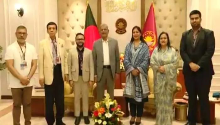 রাষ্ট্রপতির সঙ্গে উত্তরা বিশ্ববিদ্যালয়ের প্রতিনিধি দলের সাক্ষাৎ