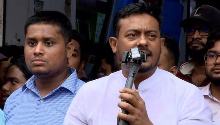 পুলিশে ‘নতুন বেনজীর’ এসেছেন, সরকার বললে নাকি ক্রসফায়ার চালাবেন: নাসীরুদ্দীন পাটওয়ারী