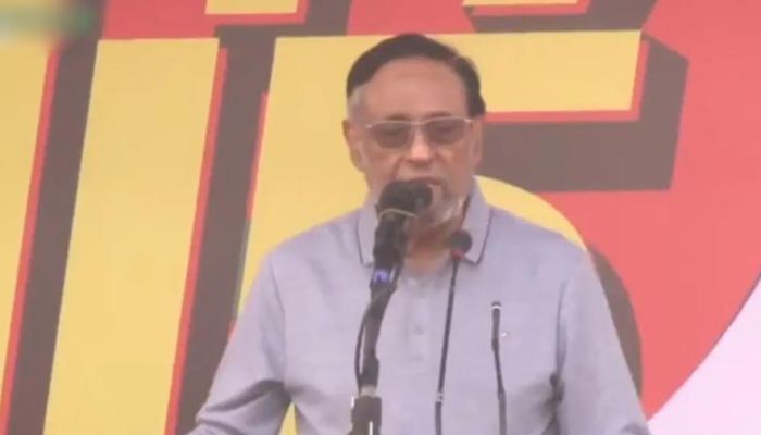 সময় থাকতে সতর্ক হোন, না হলে বিপদে পড়বেন : অলি আহমেদ